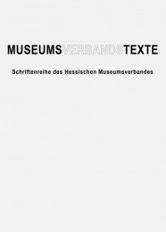 Deckblatt der Museumsverbandstexte. Grauer Hintergrund, schwarzer Text. Titel: Systematik zur Inventarisierung kulturgeschichtlicher Bestände in Museen.